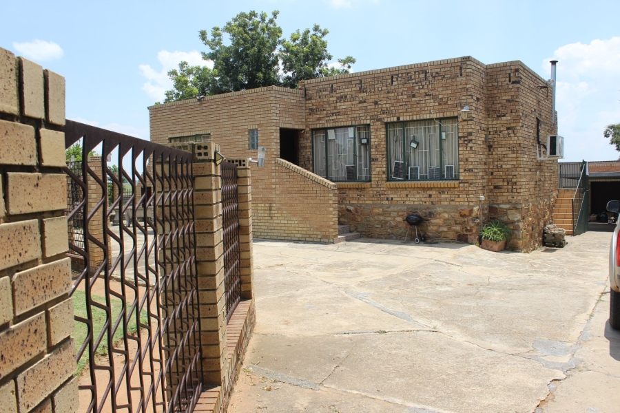 3 Bedroom Property for Sale in Deneysville Free State